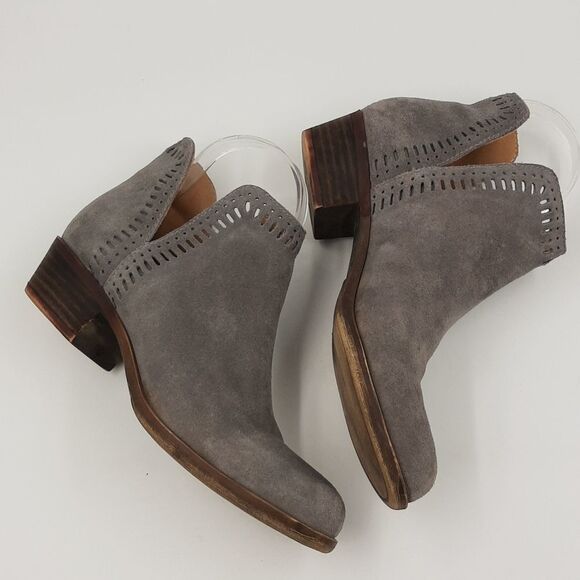 𝅺lucky BRAND Gray Cut-Out Laser Cut Ankle Booties Size 7.5/38 - Picture 3 of 11